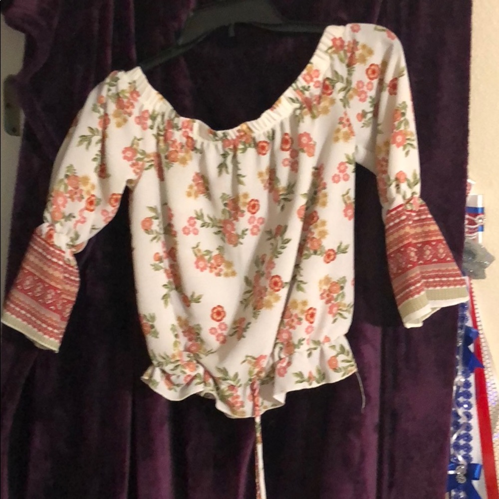 off the shoulder blouse ( floral )